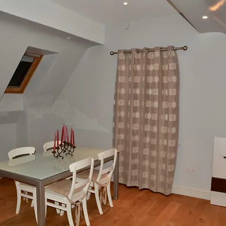 3, Oakleigh House, Donnybrook Hill, Douglas Apartamento