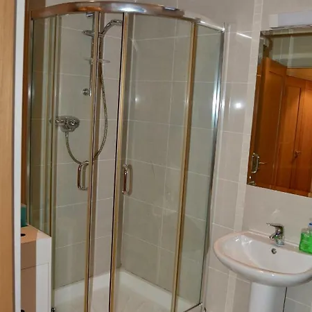 3, Oakleigh House, Donnybrook Hill, Douglas