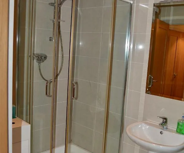 3, Oakleigh House, Donnybrook Hill, Douglas